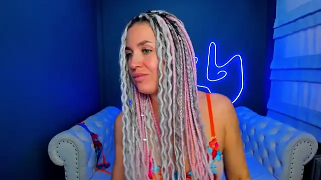 rock_n_roxy's cam snapshot