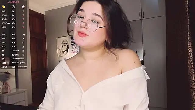 July_Slowdive's cam snapshot