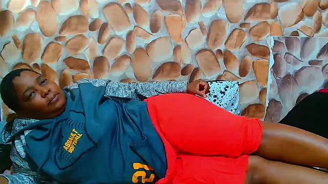 AfricanBigAssxx98's cam snapshot