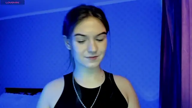 luna_lust_212's cam snapshot