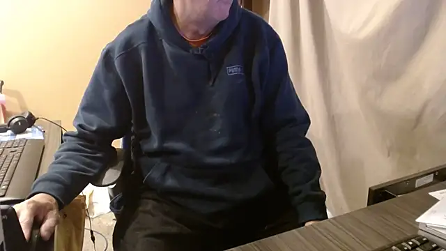 olderandwiser2 live sex cam