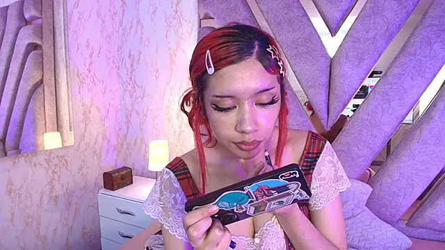 redd_pandaa's cam snapshot