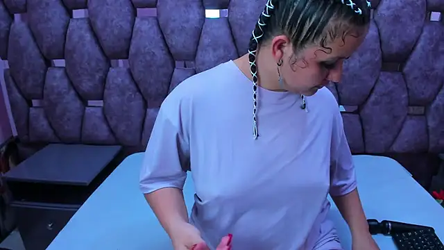 AlaSmith's cam snapshot