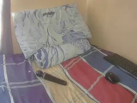 XhosaBoobs4U's cam snapshot