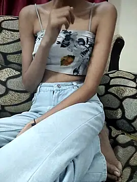 Its_me_Skyy's cam snapshot