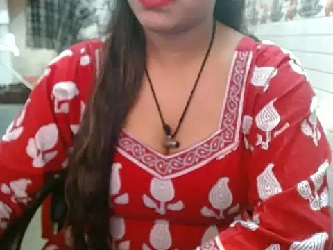 LovingPihu's cam snapshot