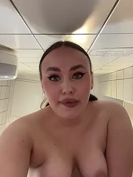 KiraSunshine live sex cam