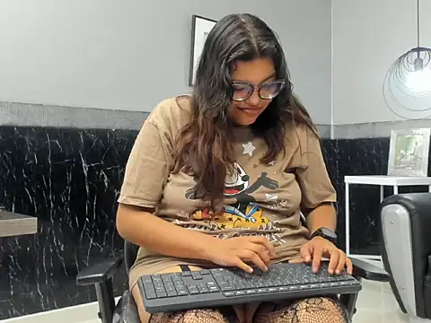 RoxyVixen's cam snapshot