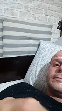 pussyjuicelover38's cam snapshot