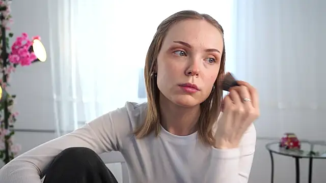 MyrtaAmsili live sex cam