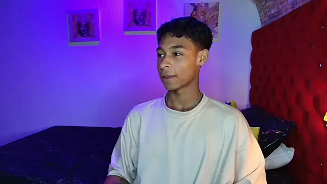 CoffeNaughty_nom's cam snapshot