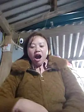 mikey-bi live sex cam