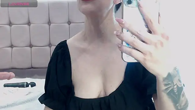 HotAss_Hally's cam snapshot