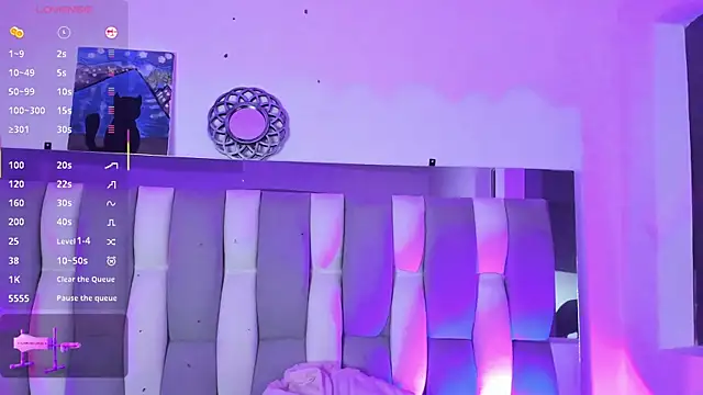 LanaMills_'s cam snapshot