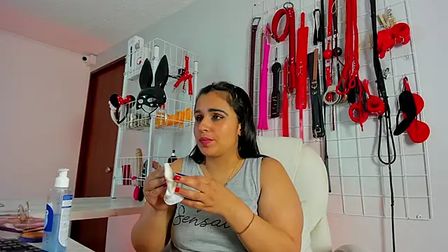 _adahara_queen's cam snapshot