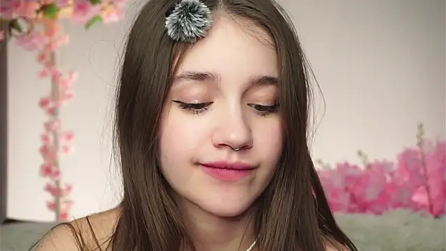 AmiLewis live sex cam