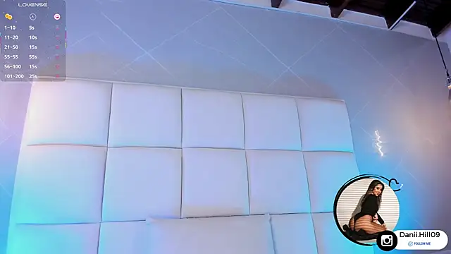 danii_hill_'s cam snapshot