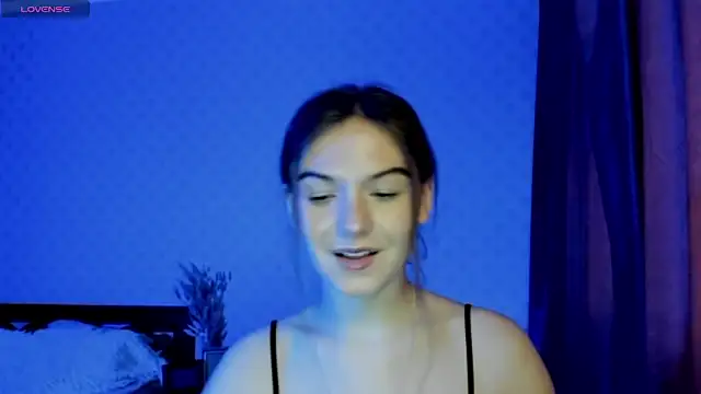 luna_lust_212's cam snapshot