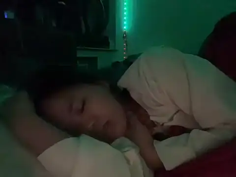 tinydaisy21's cam snapshot