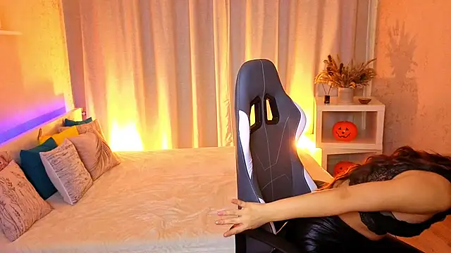 Leila_Hefner's cam snapshot