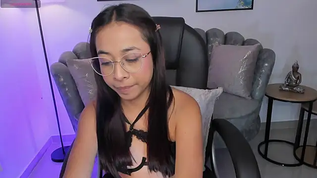 July_Adams's cam snapshot