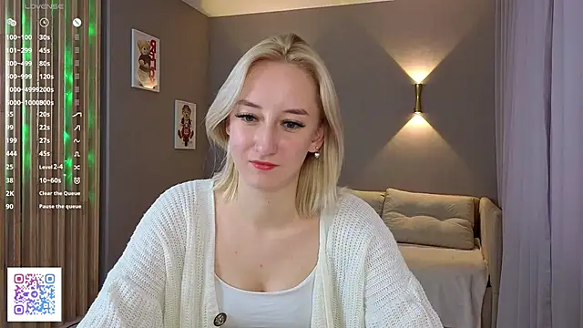 JodeeThu's cam snapshot