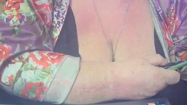 Playful_MILF_Demi's cam snapshot