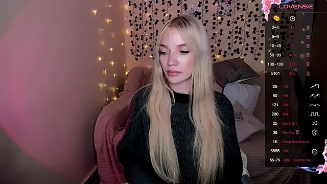 AnyaTaylor_'s cam snapshot