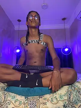 Maxim-Walker live sex cam