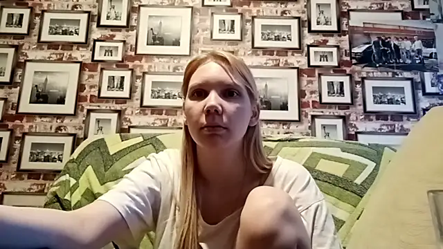 EvieBaggette live sex cam