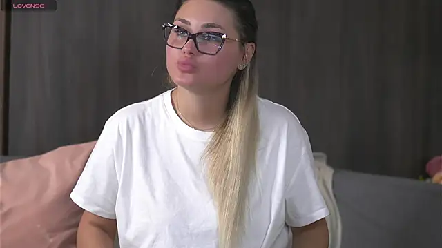 KayaAzur live sex cam