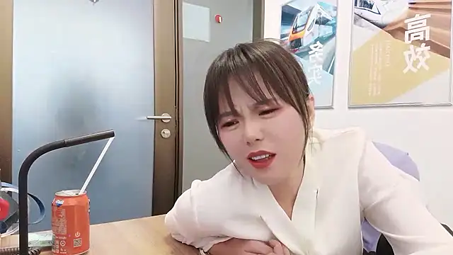 KKMM168 live sex cam