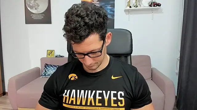 BrutusK08 live sex cam