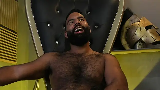 BeardAndrew live sex cam