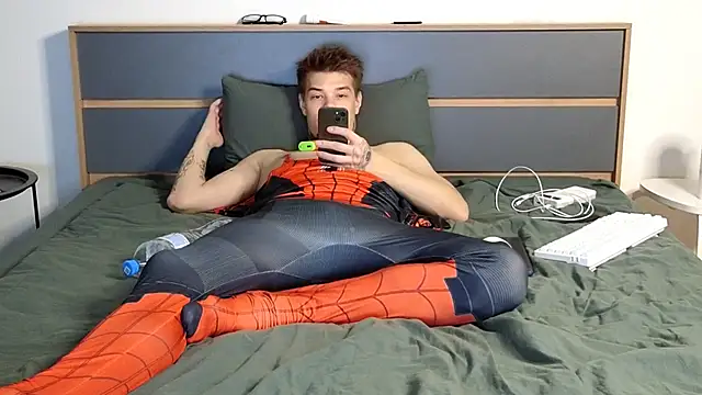 DENIS_HERE's cam snapshot