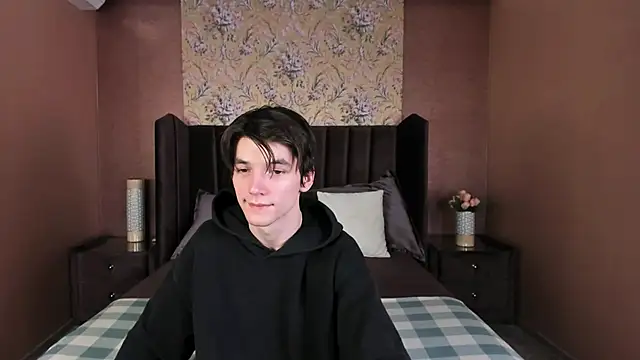 alfred_joness's cam snapshot