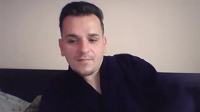 Huge_cock22cm's cam snapshot