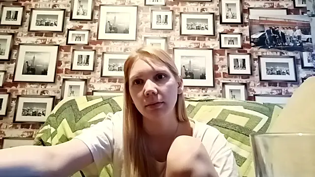 EvieBaggette's cam snapshot