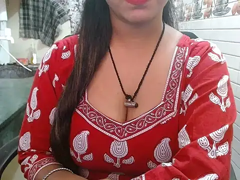 LovingPihu's cam snapshot