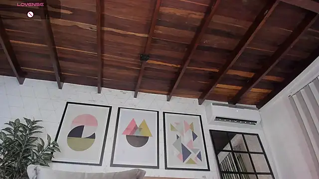 MiaKay1 live sex cam