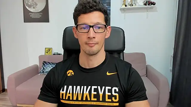 BrutusK08 live sex cam