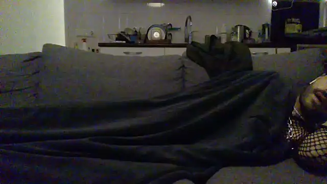 P4RtYBOII92 live sex cam