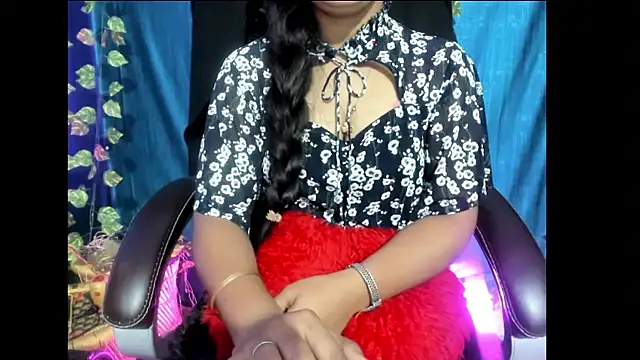 Forever_Love2025's cam snapshot