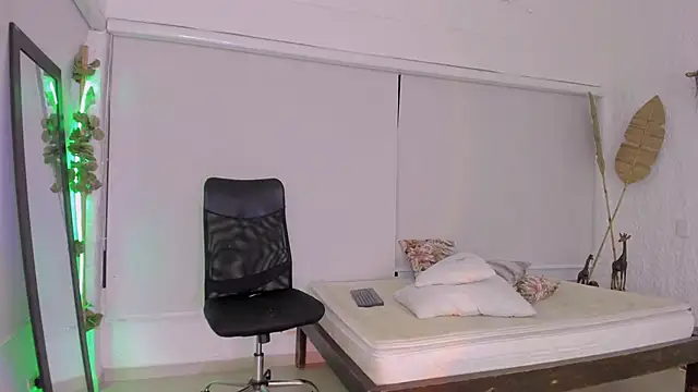 zeus_blaze's cam snapshot