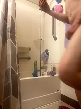 Lilsmokeshow017 live sex cam