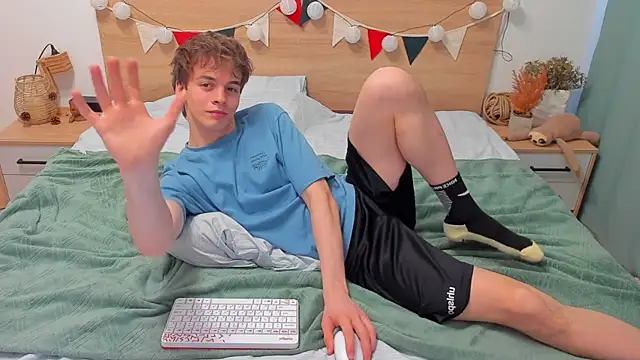 Fandi_777 live sex cam