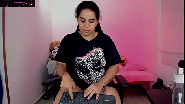 Biancastrongg live sex cam