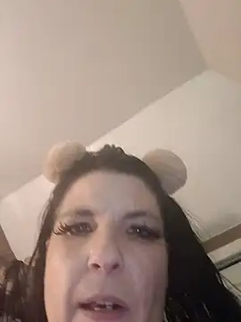 Neveah1 live sex cam