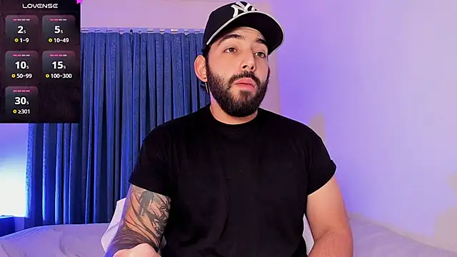 leo_thewolf_ live sex cam