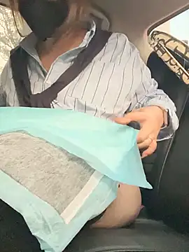 Diana8899 live sex cam